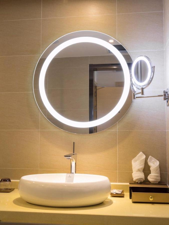 Lavande Hotel Luzhou Jiale Century City Экстерьер фото